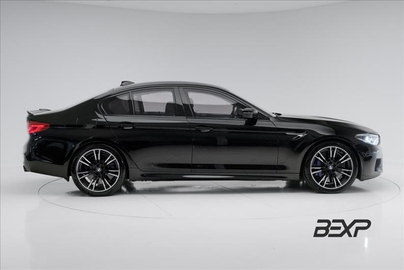BMW-M5-4.4 V8 Twin Power M