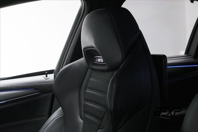 BMW-M5-4.4 V8 Twin Power M