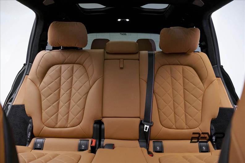 BMW-X7-4.4 V8 M60i