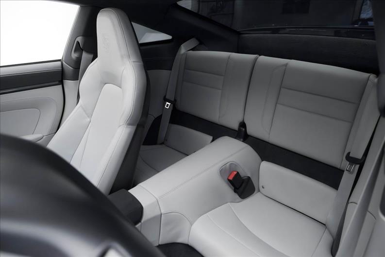 Porsche-911-3.0 24V H6 Carrera GTS