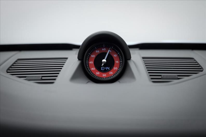 Porsche-911-3.0 24V H6 Carrera GTS