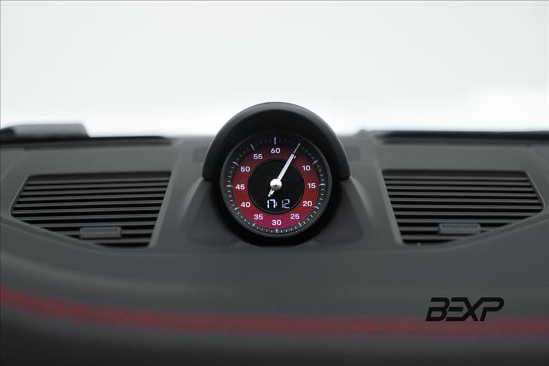 Porsche-911-3.0 24V H6 Carrera 4 GTS