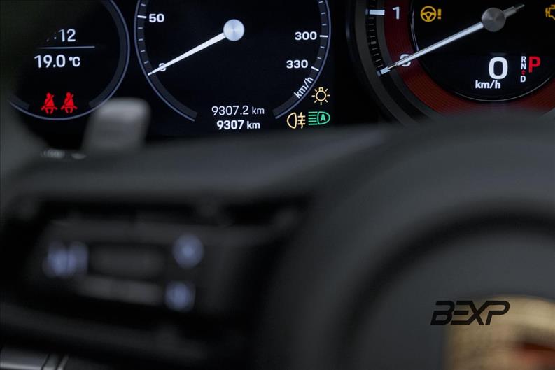 Porsche-911-3.0 24V H6 Carrera 4 GTS