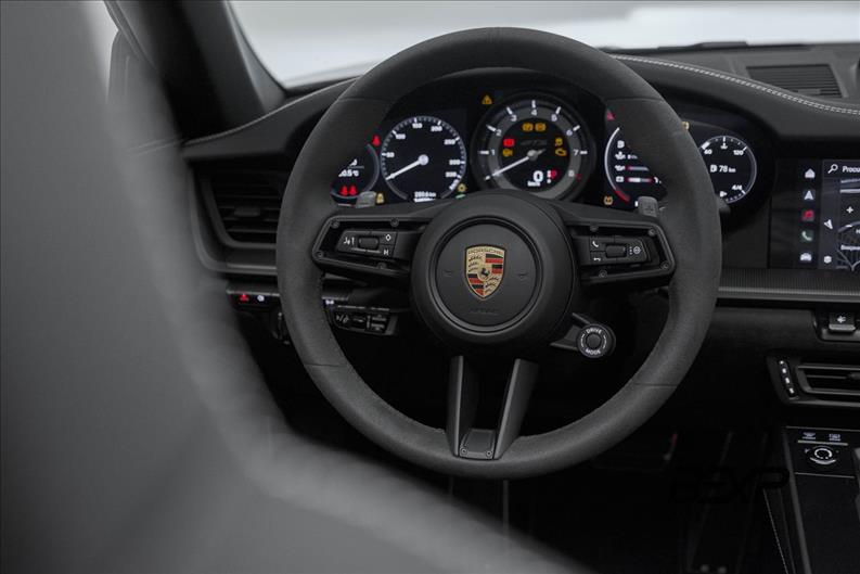 Porsche-911-3.0 24V H6 Carrera GTS Cabriolet