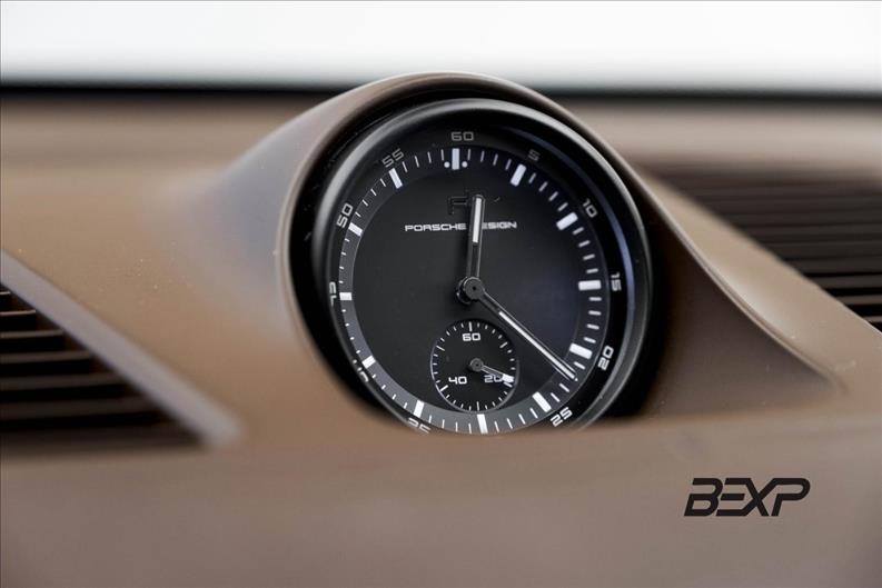 Porsche-CAYENNE-3.0 V6 E-hybrid Platinum Edition AWD S