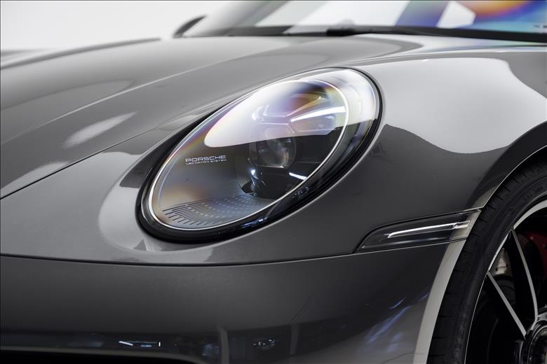 Porsche-911-3.0 24V H6 Carrera 4 GTS