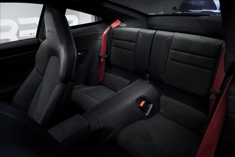 Porsche-911-3.0 24V H6 Carrera 4 GTS