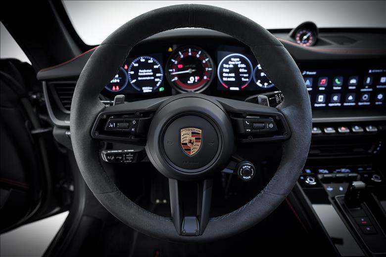 Porsche-911-3.0 24V H6 Carrera 4 GTS