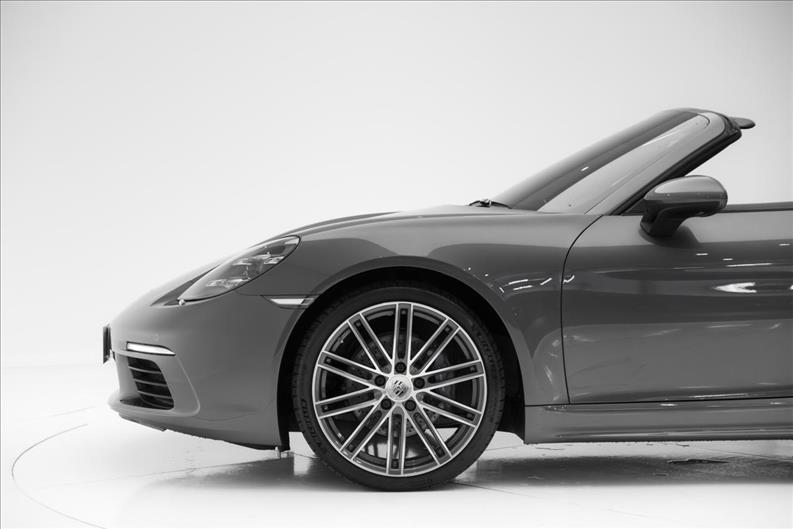 Porsche-718-2.0 16V H4 Boxster