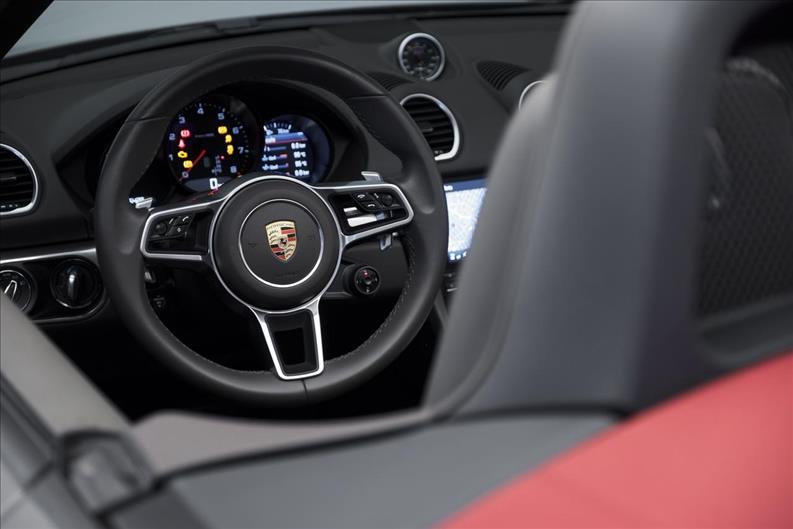 Porsche-718-2.0 16V H4 Boxster