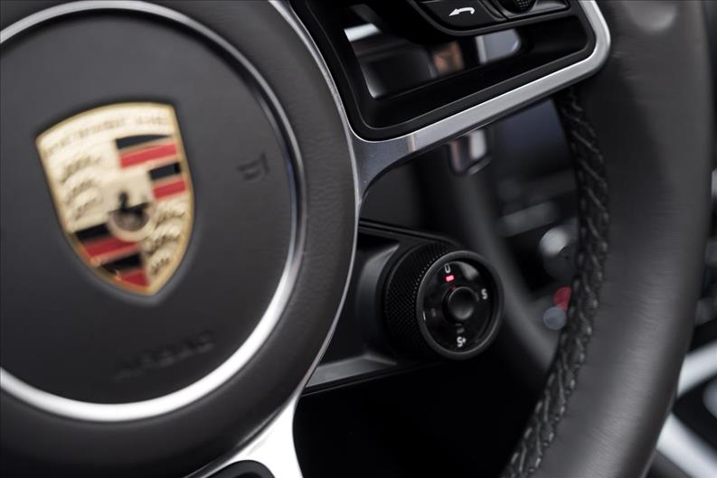 Porsche-718-2.0 16V H4 Boxster