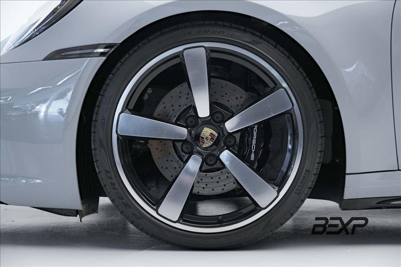Porsche-911-3.0 24V H6 Carrera S