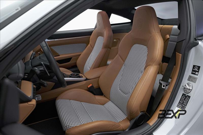 Porsche-911-3.0 24V H6 Carrera S