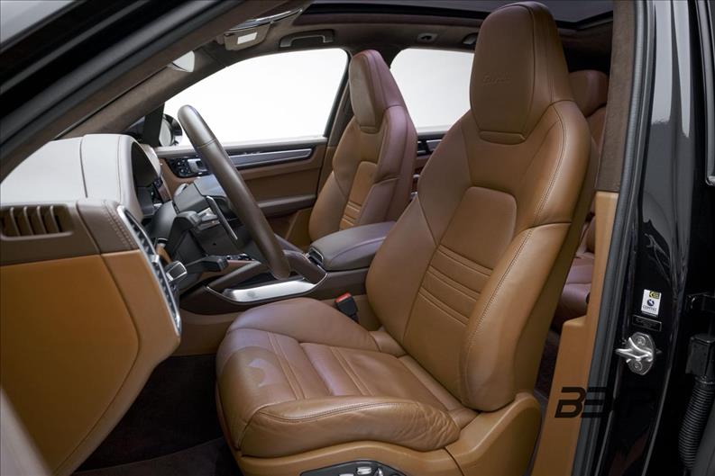 Porsche-CAYENNE-4.0 V8 Turbo AWD S