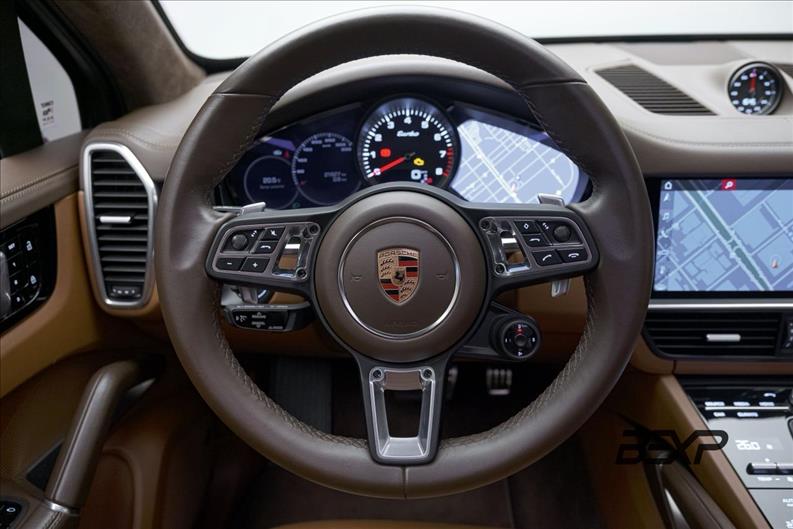Porsche-CAYENNE-4.0 V8 Turbo AWD S