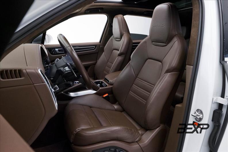 Porsche-CAYENNE-4.0 V8 Turbo S E-hybrid Coupé AWD S