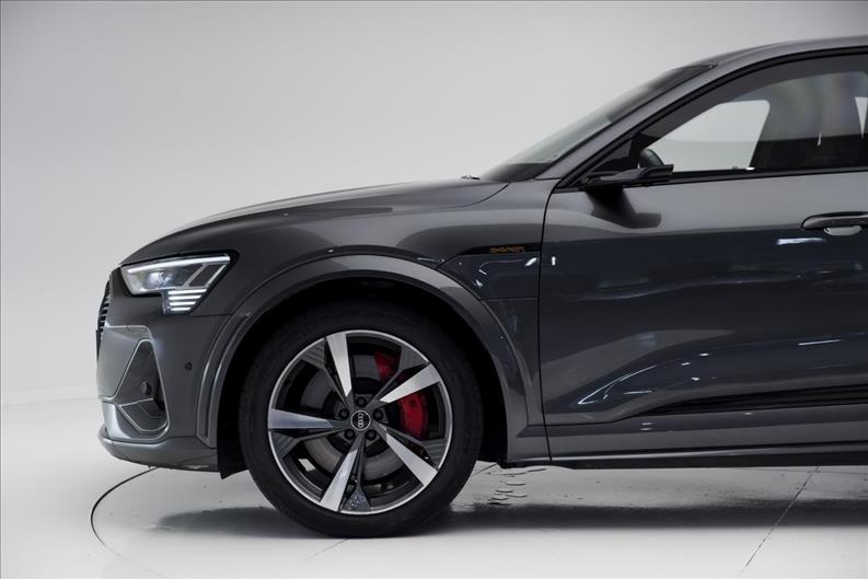 Audi-E-TRON-Sportback S Quattro
