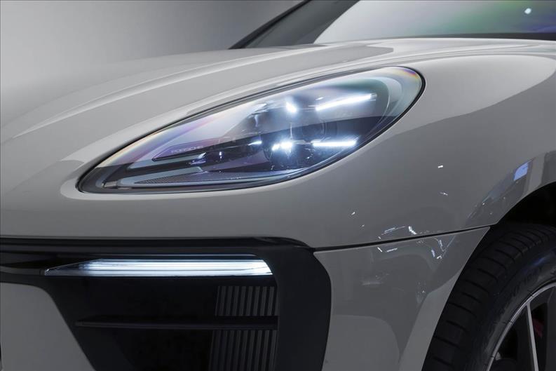 Porsche-MACAN-2.9 V6 Biturbo S