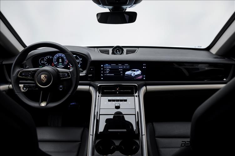 Porsche-PANAMERA-2.9 V6 E-hybrid 4