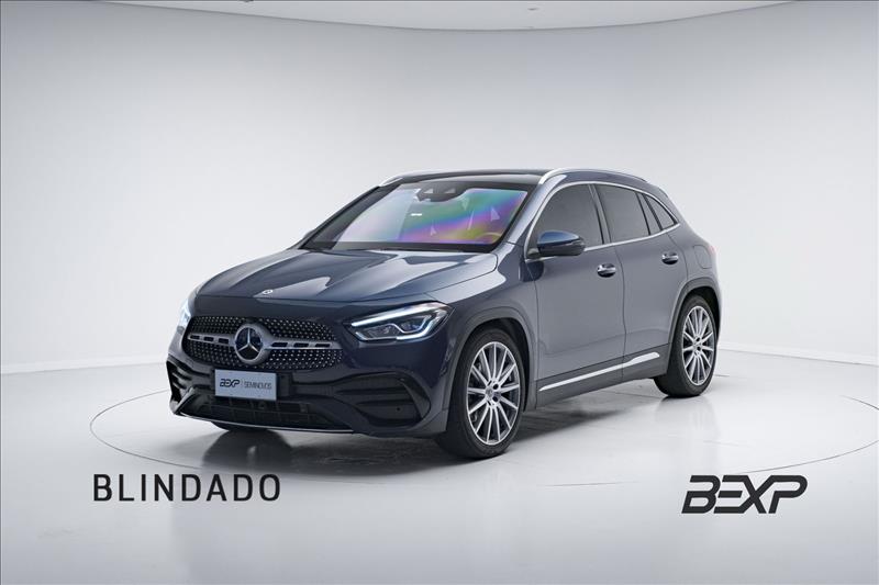 MERCEDES BENZ-GLA 200-1.3 GCI AMG Line 7g-dct