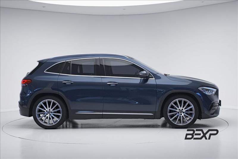 MERCEDES BENZ-GLA 200-1.3 GCI AMG Line 7g-dct