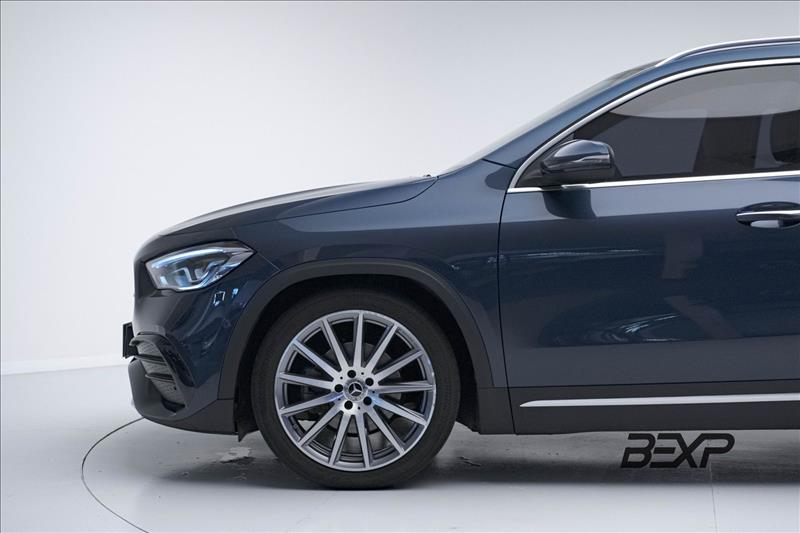 MERCEDES BENZ-GLA 200-1.3 GCI AMG Line 7g-dct