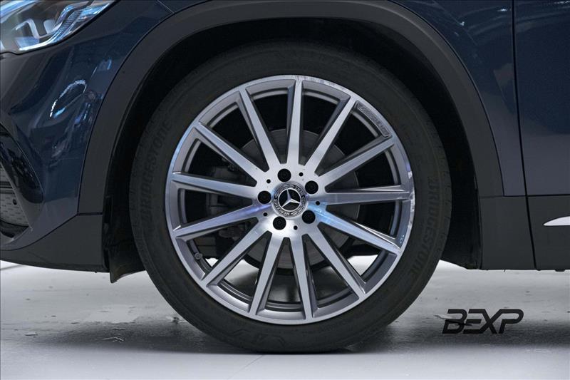 MERCEDES BENZ-GLA 200-1.3 GCI AMG Line 7g-dct