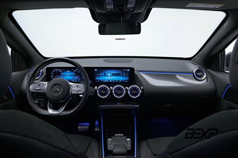 MERCEDES BENZ-GLA 200-1.3 GCI AMG Line 7g-dct