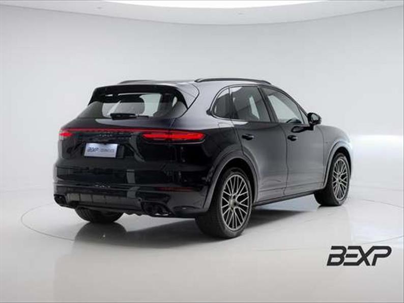 Porsche-CAYENNE-3.0 V6 E-hybrid Platinum Edition AWD S