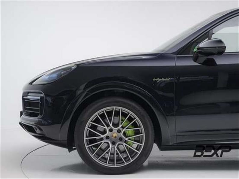 Porsche-CAYENNE-3.0 V6 E-hybrid Platinum Edition AWD S