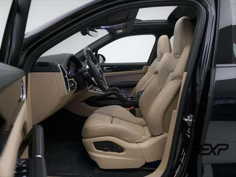 Porsche-CAYENNE-3.0 V6 E-hybrid Platinum Edition AWD S
