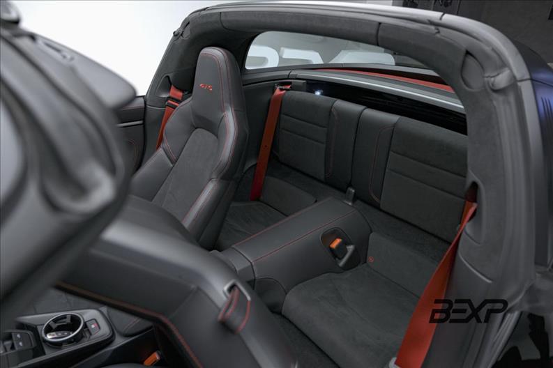 Porsche-911-3.0 24V H6 Targa 4 GTS