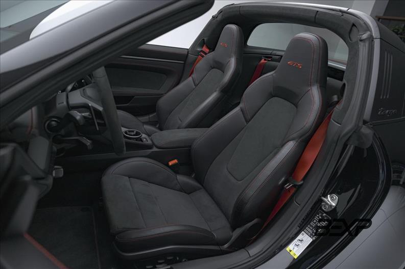Porsche-911-3.0 24V H6 Targa 4 GTS