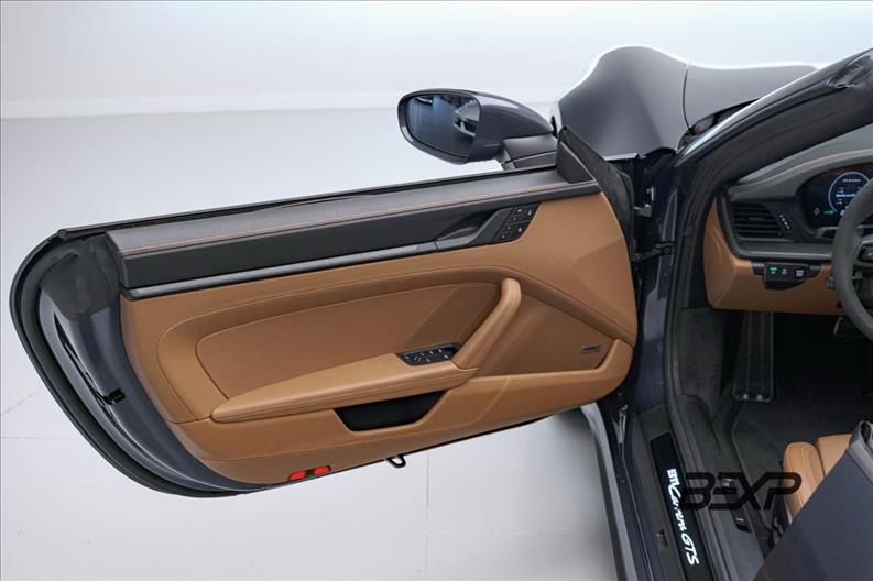 Porsche-911-3.6 24V H6 Carrera GTS Cabriolet