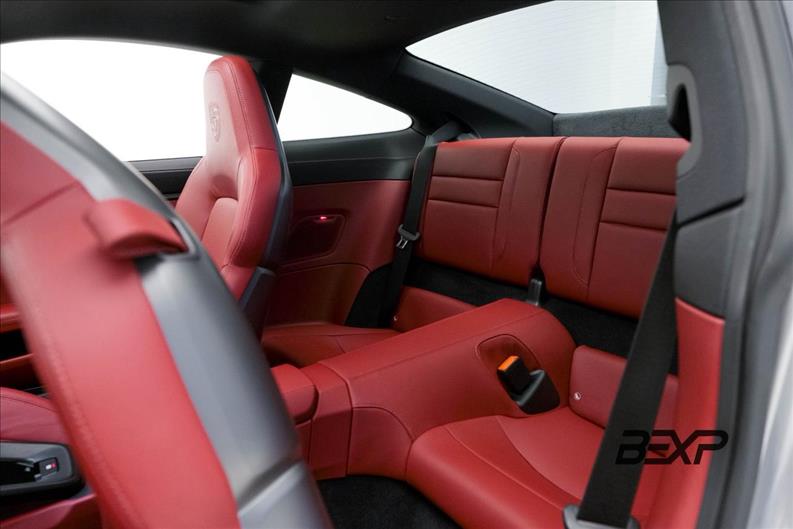 Porsche-911-3.0 24V H6 Carrera GTS