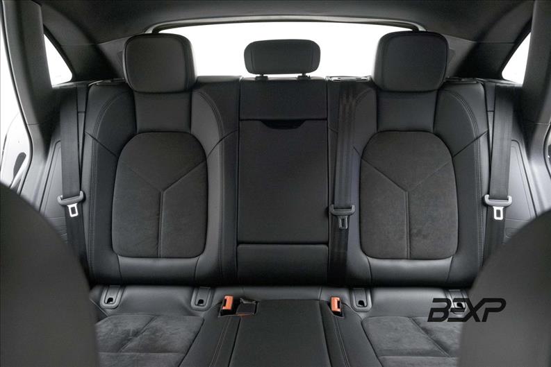 Porsche-MACAN-2.0 16V