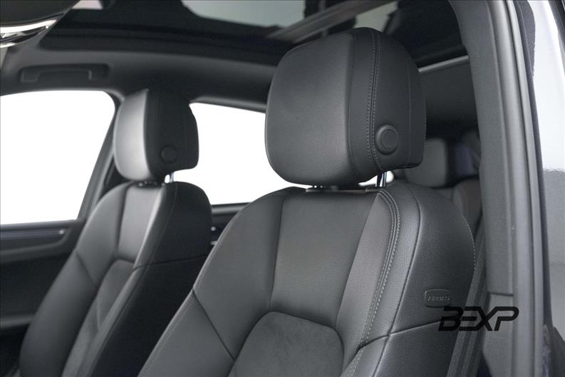 Porsche-MACAN-2.0 16V