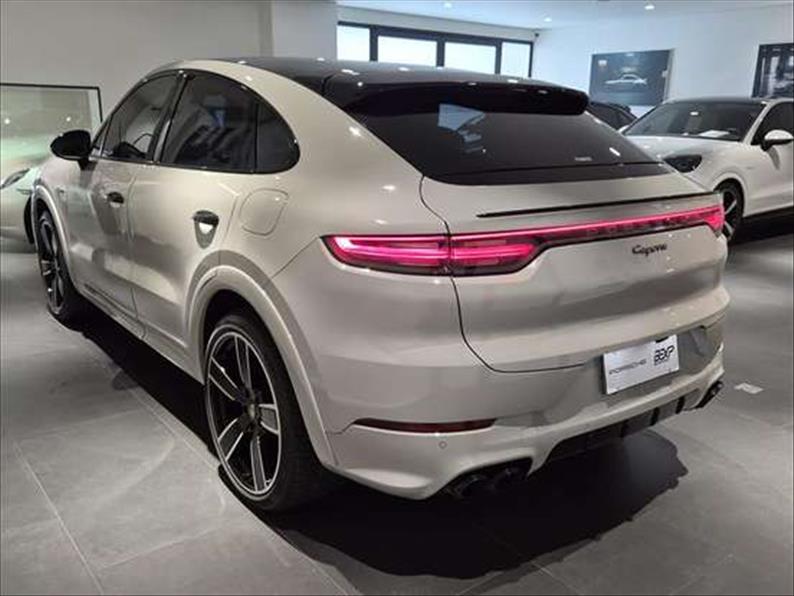 Porsche-CAYENNE-3.0 V6 E-hybrid Coupé Platinum Edition AWD S