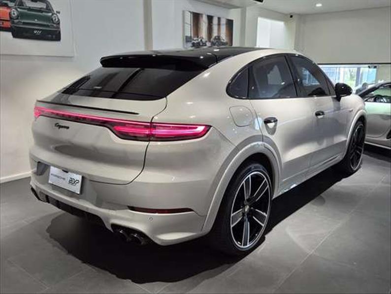 Porsche-CAYENNE-3.0 V6 E-hybrid Coupé Platinum Edition AWD S