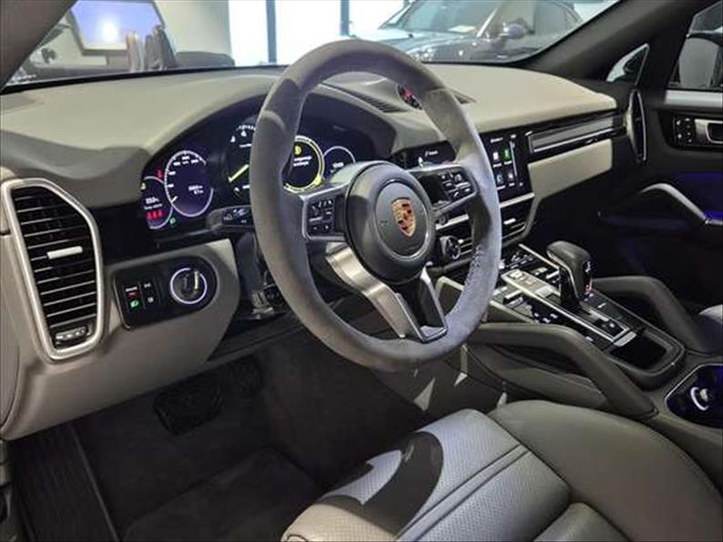 Porsche-CAYENNE-3.0 V6 E-hybrid Coupé Platinum Edition AWD S