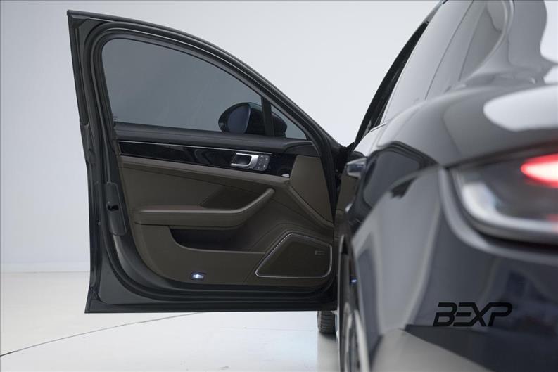 Porsche-PANAMERA-2.9 V6 E-hybrid 4 Platinum Edition