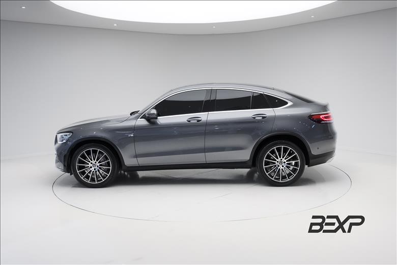 Mercedes-Benz-GLC 300-2.0 CGI Coupé 4matic