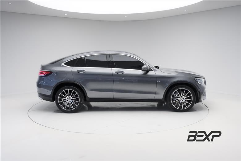 Mercedes-Benz-GLC 300-2.0 CGI Coupé 4matic