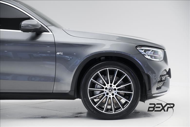 Mercedes-Benz-GLC 300-2.0 CGI Coupé 4matic