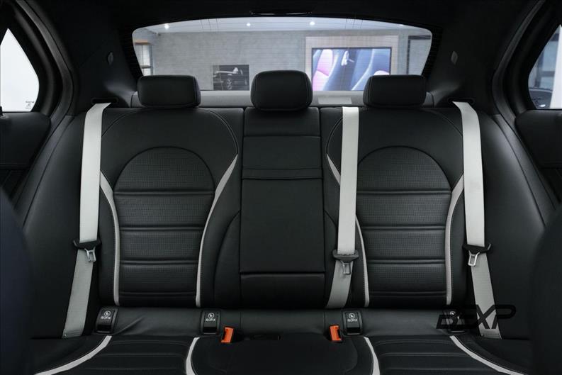 MERCEDES BENZ-C 63 AMG-4.0 V8 Turbo S Sedan