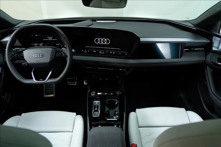 Audi-A6 E-TRON-100 KW Sportback Performance Black