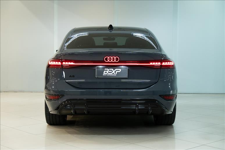 Audi-A6 E-TRON-100 KW Sportback Performance Black