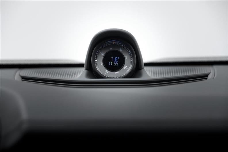 Porsche-TAYCAN-4s Cross Turismo