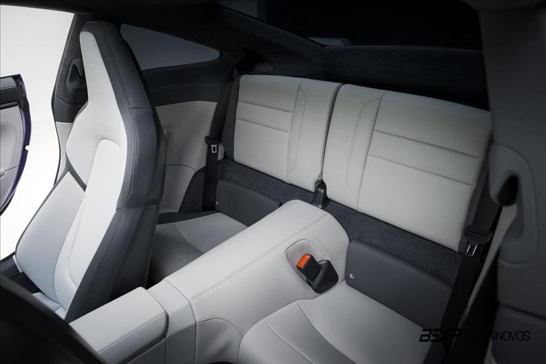 Porsche-911-3.6 24V H6 Carrera GTS