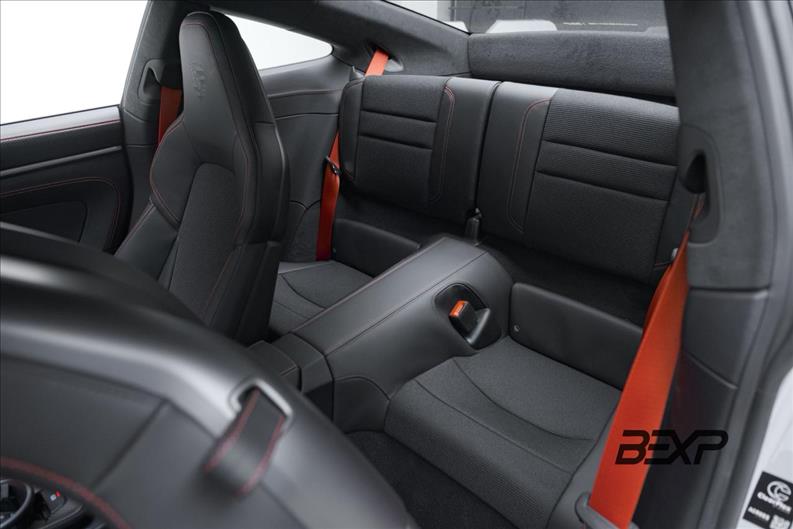 Porsche-911-4.0 24V H6 GT3 Touring